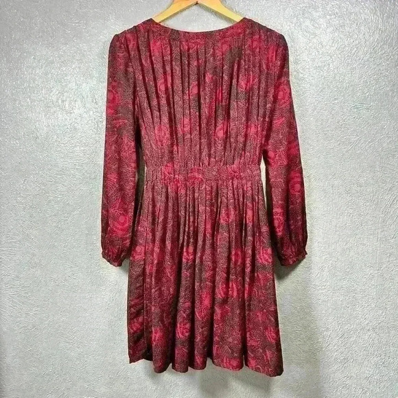 WALTER BAKER Vintage Look Fit Flare Long Sleeve Silky Pleated Dress Small 6 - Picture 11 of 14